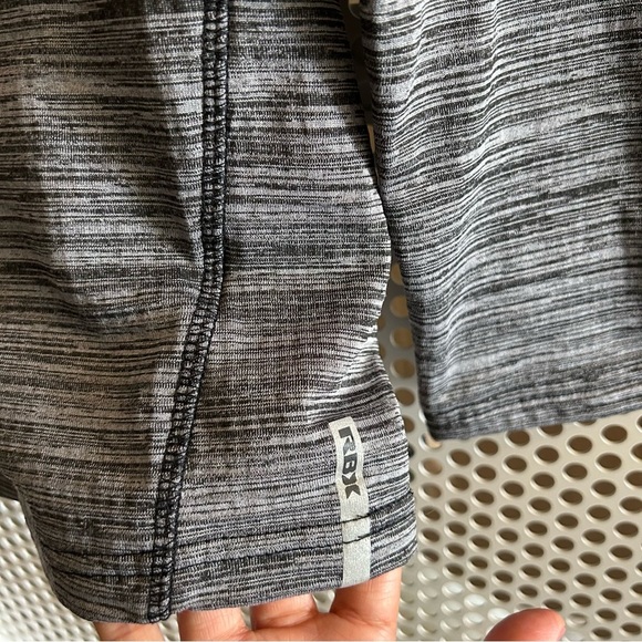 RBX Cross-training Long-sleeve Compression Shirt Size Small Space Dye Grey GUC - Picture 3 of 7